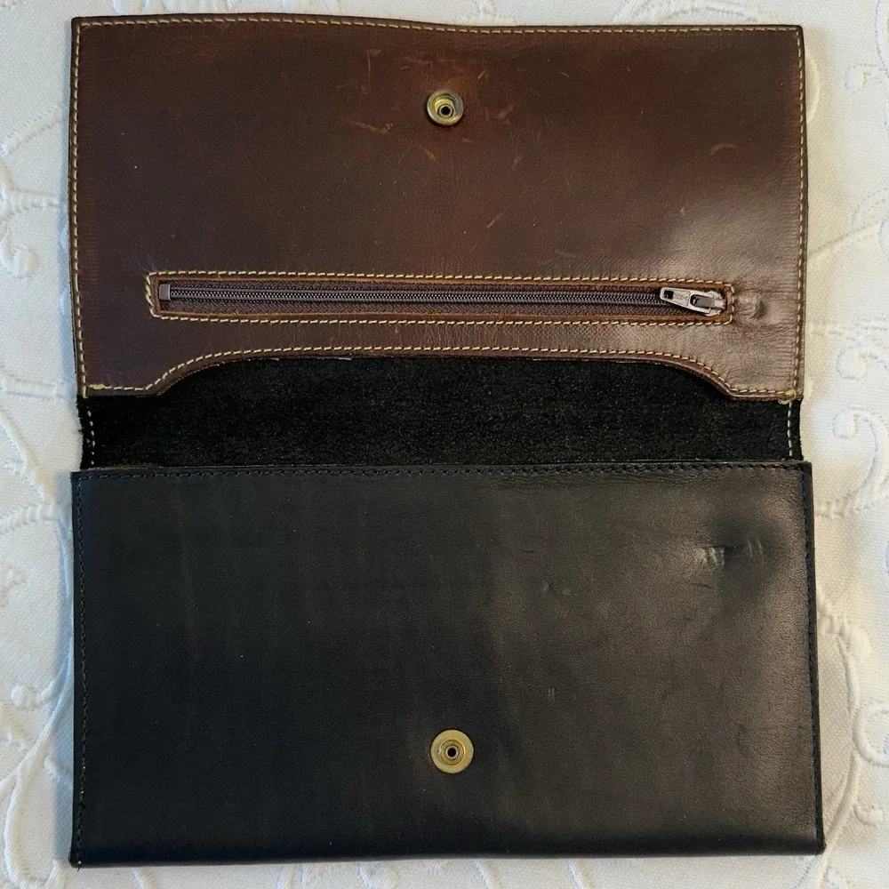 Vintage 90s Canada Eddie Bauer Black Genuine Leather Document Passport Holder